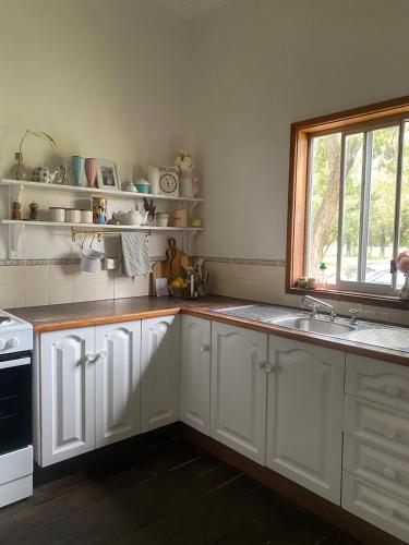 The Cottage next to Cambewarra Estate Winery in Cambewarra