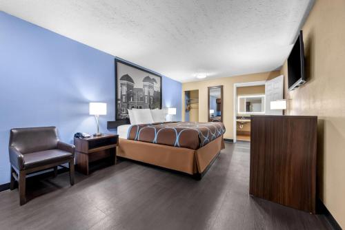 Super 8 By Wyndham Gadsden Al in Gadsden (Alabama)