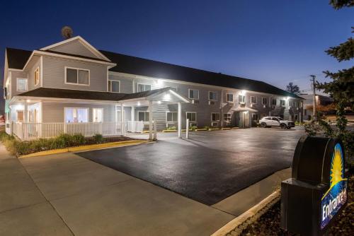 Days Inn by Wyndham Ames - image 14
