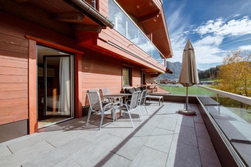 מרפסת, Harmls Aparthotel in Flachau