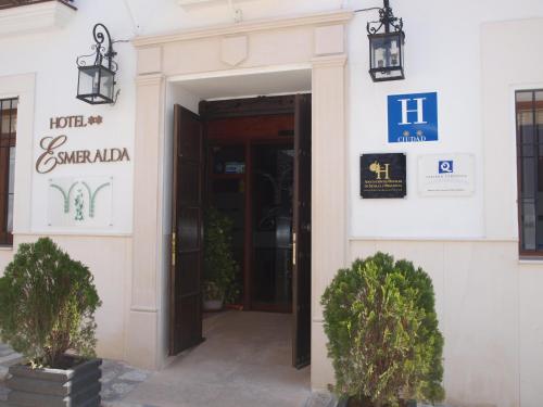 Hotel Esmeralda, Osuna bei Villanueva de San Juan