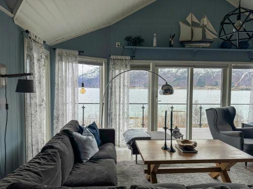 Hotelli välisilme, Cottage With Northern Lights Near Stetinden in Ballangen
