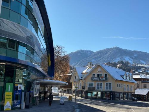 One-Bedroom Apartment (2 - 4 Adults) 1