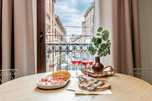 Ugo Bassi Apartments 4
