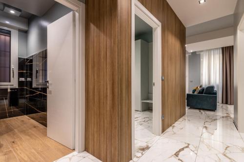 Ugo Bassi Apartments 3