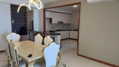 Sea View Apartment -Colombo - image 6
