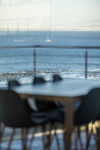 Ocean View Properties - Apartment 701 - image 13