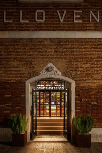 Bejárat, Generator Venice in Velence