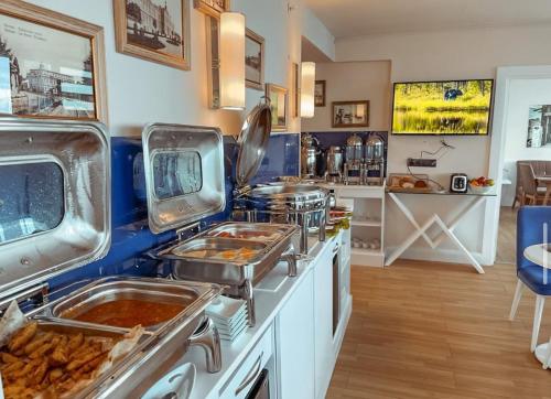 ห้องครัว, ORBI CITY - New Luxury hotel in บาตูมี