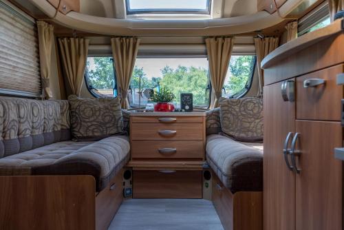 Facilities, glamping luxe caravan in Oosterend