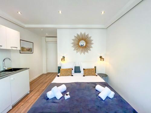 UrbanFlat 205 - Beautiful Studio in the center of Paris - image 10
