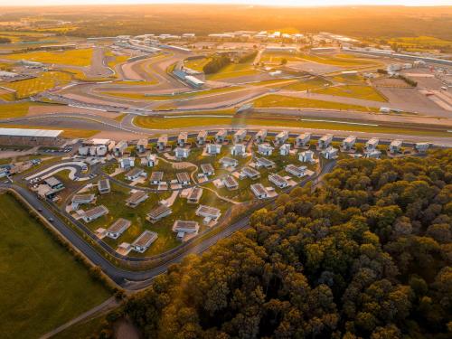 . Escapade Silverstone