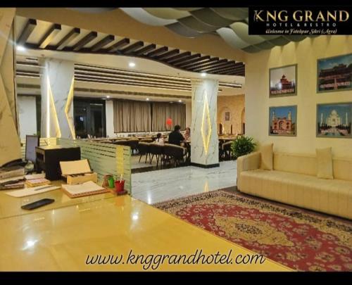 Restorāns, KNG GRAND HOTEL AND RESORT Fethapur Sikri in Fatehpur Sikri