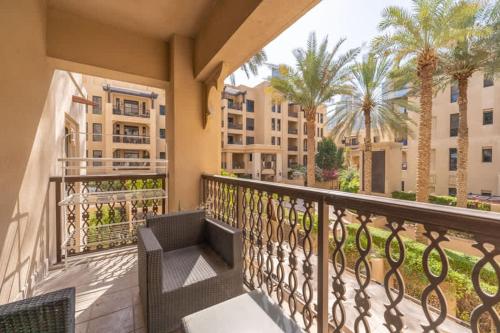 Fam Living Reehan Old Town 2BR Plus Maids Apt - image 7