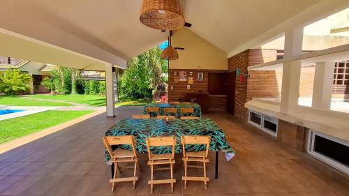 Casa, quincho y pileta top in Barrio Fisherton