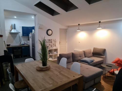 1 Chambre dans une maison partagée - salle de bain privée - à côté du métro - Pension de famille - Roubaix