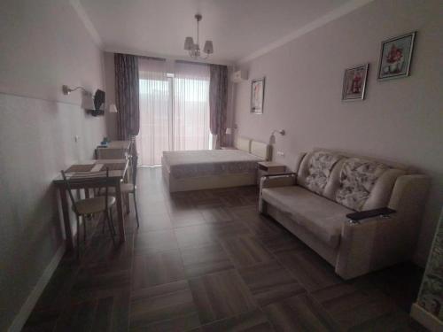 Weiße Wohnung in Цевен