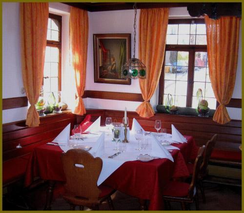 Goldner Engel, Restaurant - Hotel - Metzgerei