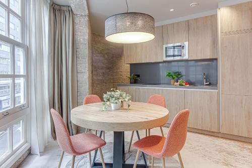 2 bedrooms, 3 beds