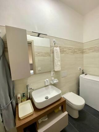 Siderno Beach Stay - Guest House in Сідерно