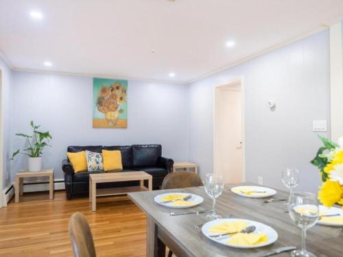 17 - 4BR Randolph - Cozy & Private Single House in 蘭多夫