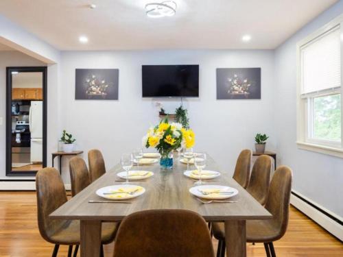 17 - 4BR Randolph - Cozy & Private Single House in 蘭多夫