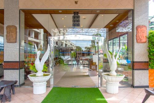 หัวหินลอฟท์ แมนเนจ บาย ลอฟท์ กรุ้ป (Hua Hin Loft Managed by Loft Group) near สถานีขนส่งหัวหิน