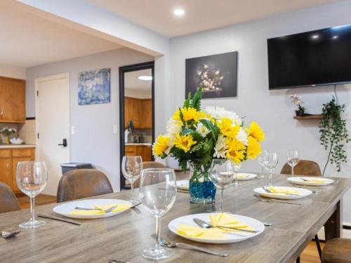 17 - 4BR Randolph - Cozy & Private Single House in 蘭多夫