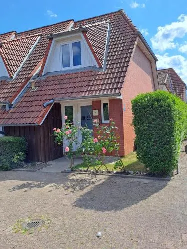 Haus Südstrand - nur wenige Meter vom Meer in Kellenhusen Ostsee, Deutschland