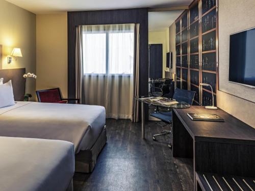 2 twin beds