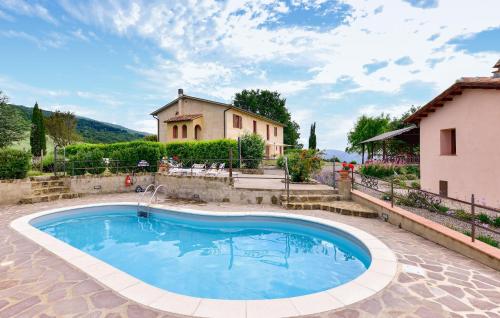 Басейн, Pet Friendly Home In Pescina in Сегіано