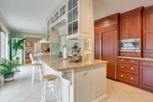 Pond and Gazebo Expansive Hudson Valley Escape! in Goshen
