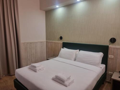 Hotel Pyramid - image 10