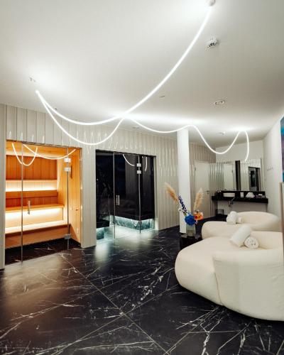 Augarten Art Hotel - image 21