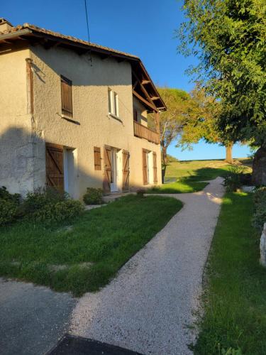 Sous le tilleul in Saint-Orens