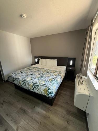 Motel 6 Enfield, CT - Hartford in 康涅狄格州恩菲爾德 (CT)