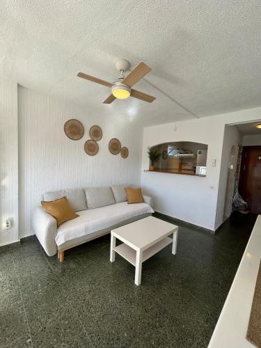 Sea & Mountain View Apartment in Benalmádena
