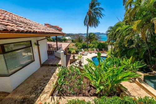 Luxury Flamingo home with ocean view sleeps 10 - walking distance from beach in Playa Flamingo