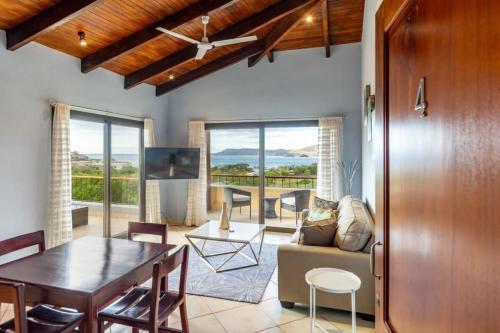Modern, Immaculate Unit in Flamingo with Spectacular Ocean Views in Playa Flamingo