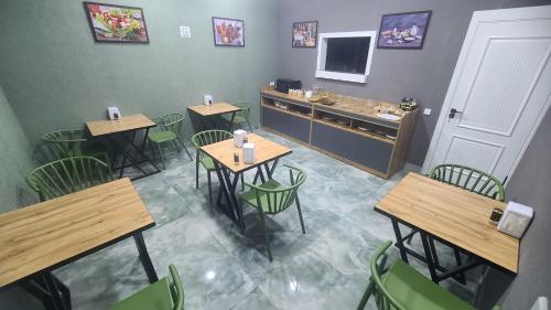 Restaurant, Imran Hotel Navoiy in Navoi