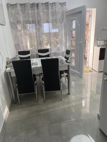 Izabella Apartmanok földszint és emelet (Izabella Apartmanok foldszint es emelet) in Mezokovesd