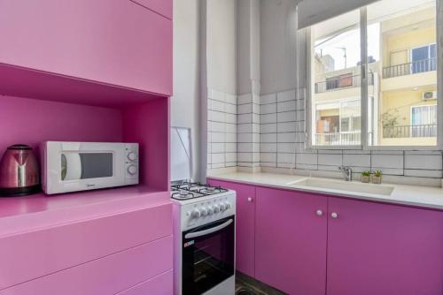 The Pop House 2-BR Apartment in Mar Mkhayel - image 9