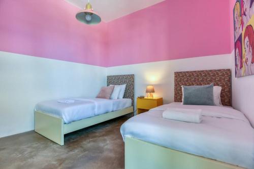 The Pop House 2-BR Apartment in Mar Mkhayel - image 7