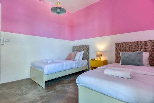 The Pop House 2-BR Apartment in Mar Mkhayel - image 13
