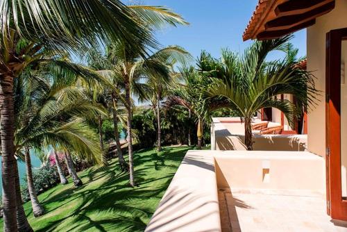 Ocean view villa- home Infinity Pool Concierge in Villela