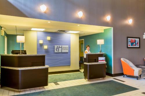 A szálláshely kívülről, Holiday Inn Express & Suites Burlington - Mount Holly By IHG in Westampton (NJ)
