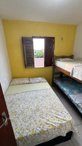 2 bedrooms, 5 beds