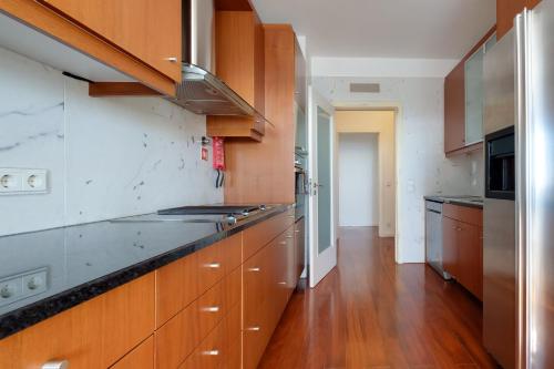 Penthouse 2BR with Balcony and Garage, Porto (foto 3)