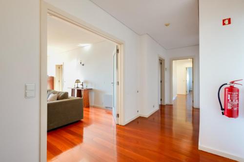 Penthouse 2BR with Balcony and Garage, Porto (foto 2)