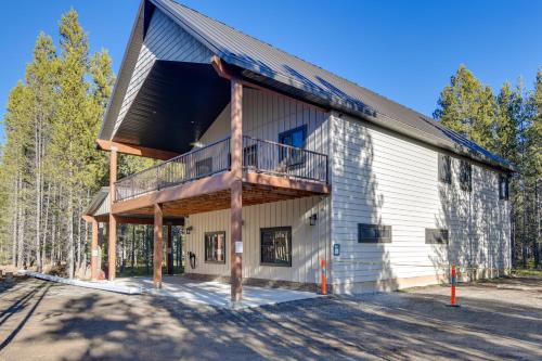 Adventurers Studio about 20 Mi to West Yellowstone! in Island Park, USA